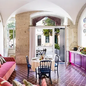 Residentas Apostolos Lisbon